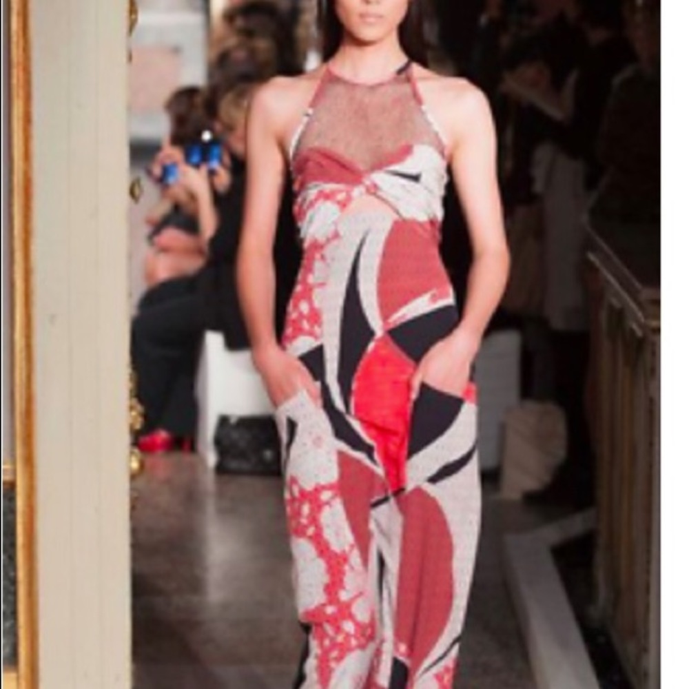 ISO!!Looking for this Emilio Pucci dress ,🙏FOUND IT!